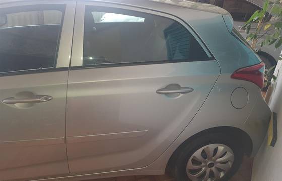 HYUNDAI HB20 1.0 COMFORT PLUS 12V FLEX 4P MANUAL HYUNDAI HB20 1.0 COMFORT PLUS 12V FLEX 4P MANUAL